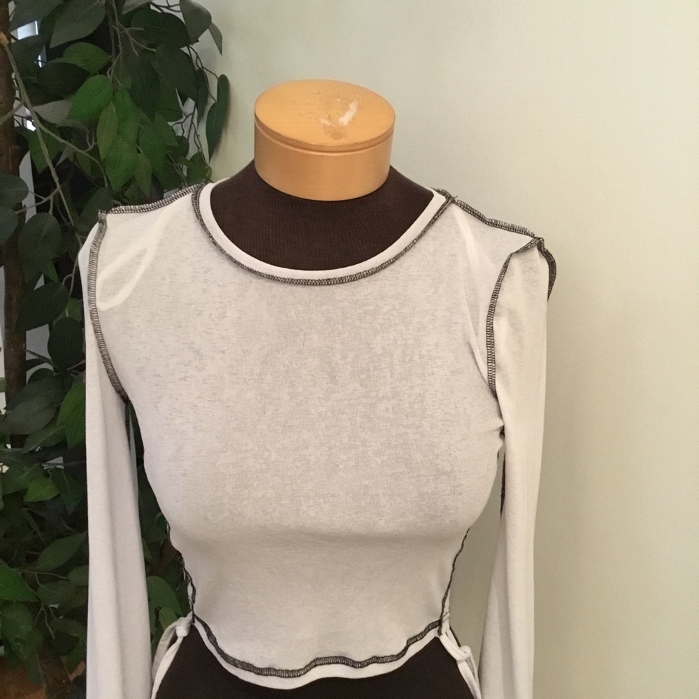 Princess Polly Twiin Woman’s XS cropped semi sheer long bell sleeve top - Picture 2 of 11